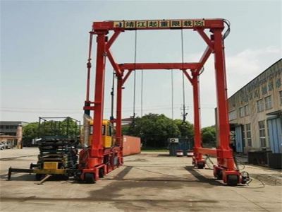 轮胎吊灵活性高、适应性好、作业范围广！