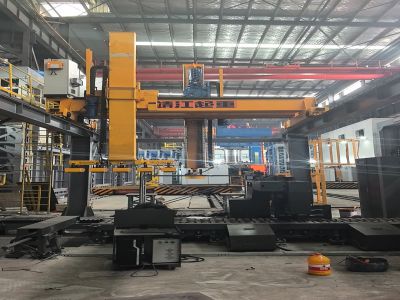 智能起重机，精准定位，高效搬运！