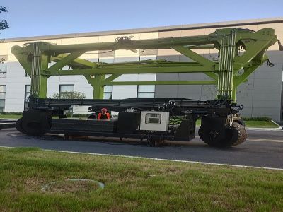 遥控操作跨运车的优势有哪些？